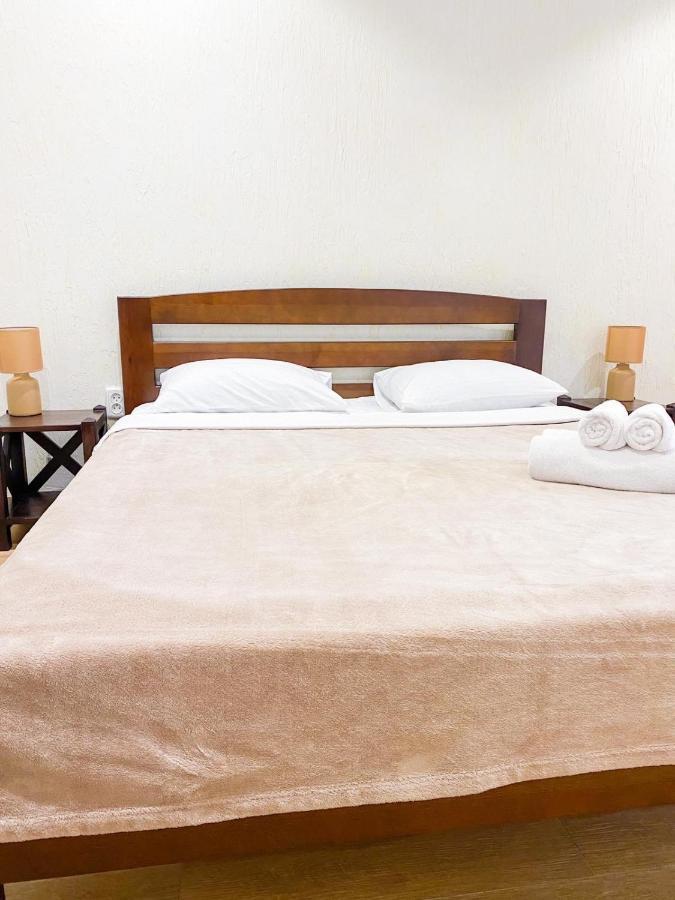Otel золотий лев *